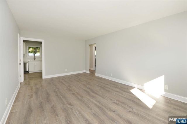 260 Oak Street E4, Ridgewood, NJ 07450