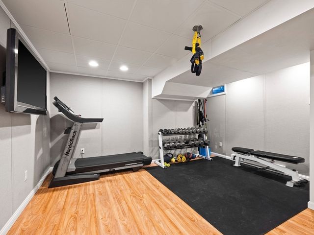 20 Maple Street, Lexington, MA 02420