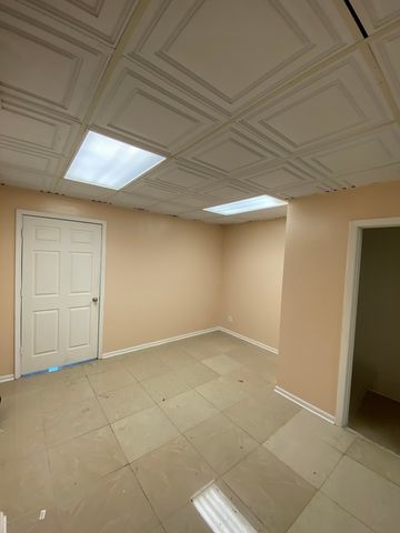 9449.5 S Ashland Avenue, Chicago, IL 60620