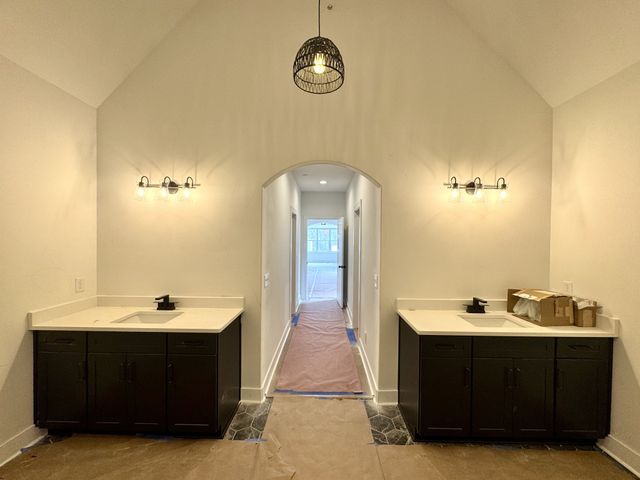 370 Young Ln, Pleasant View, TN 37146