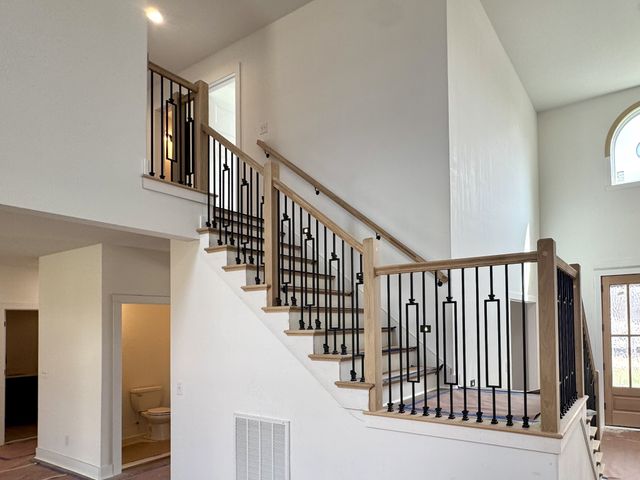 370 Young Ln, Pleasant View, TN 37146