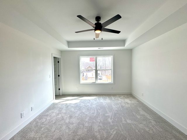 370 Young Ln, Pleasant View, TN 37146