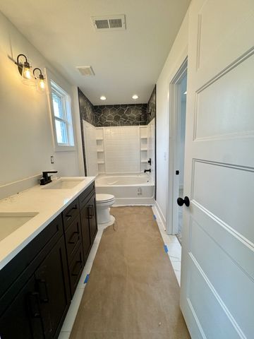 370 Young Ln, Pleasant View, TN 37146