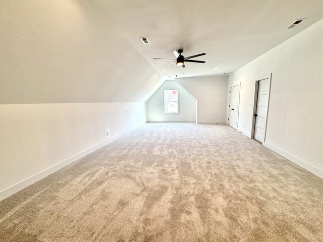 370 Young Ln, Pleasant View, TN 37146