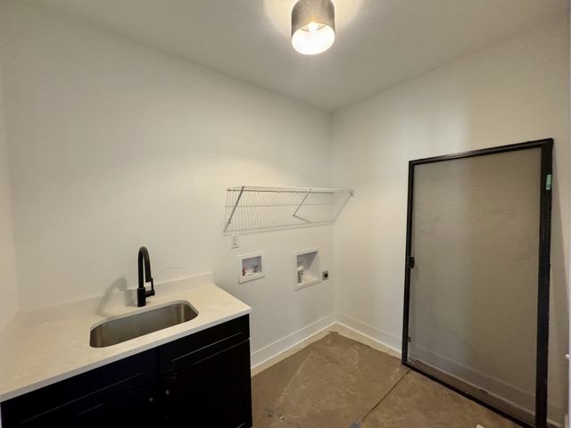 370 Young Ln, Pleasant View, TN 37146