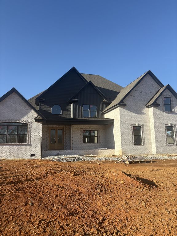 370 Young Ln, Pleasant View, TN 37146