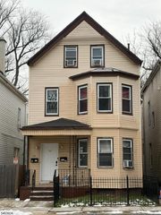 144 Steuben St, East Orange City, NJ 07018
