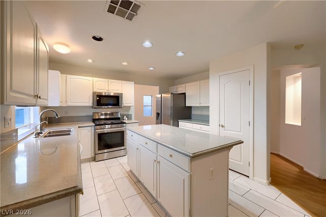 6633 Lucky Boy Drive, Las Vegas, NV 89110