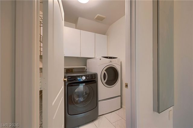 6633 Lucky Boy Drive, Las Vegas, NV 89110