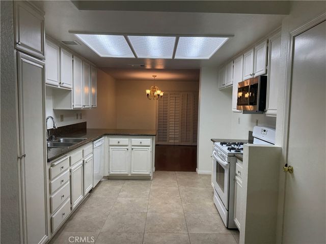 27 Alcoba, Irvine, CA 92614