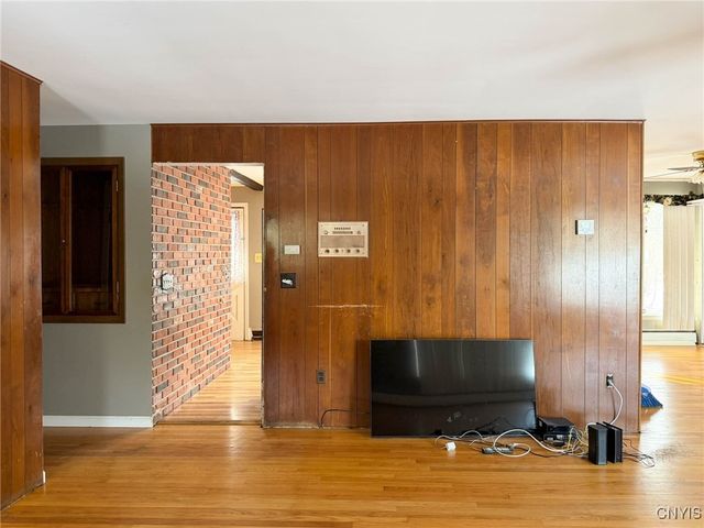 20 Cascade Drive, New Hartford, NY 13413