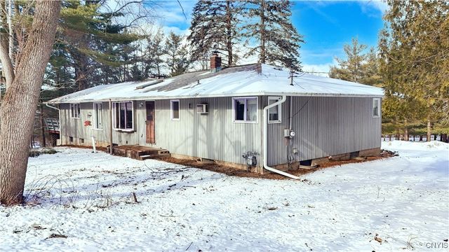 20 Cascade Drive, New Hartford, NY 13413