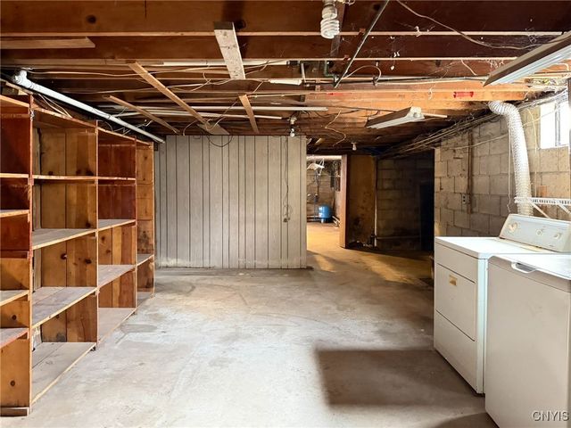 20 Cascade Drive, New Hartford, NY 13413