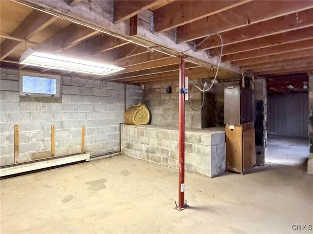 20 Cascade Drive, New Hartford, NY 13413