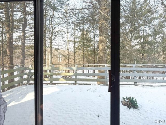 20 Cascade Drive, New Hartford, NY 13413