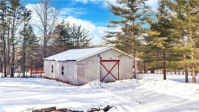 20 Cascade Drive, New Hartford, NY 13413