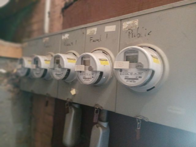 2654 N LARAMIE Avenue, Chicago, IL 60639