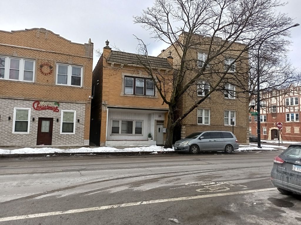 2654 N LARAMIE Avenue, Chicago, IL 60639