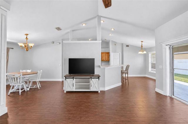 304 BENTLEY OAKS BOULEVARD, Auburndale, FL 33823