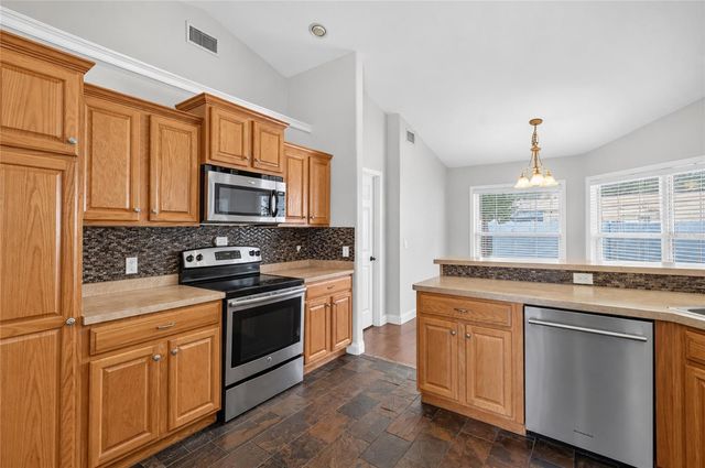 304 BENTLEY OAKS BOULEVARD, Auburndale, FL 33823