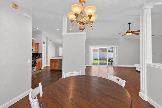 304 BENTLEY OAKS BOULEVARD, Auburndale, FL 33823