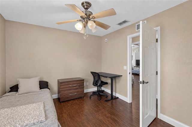 304 BENTLEY OAKS BOULEVARD, Auburndale, FL 33823