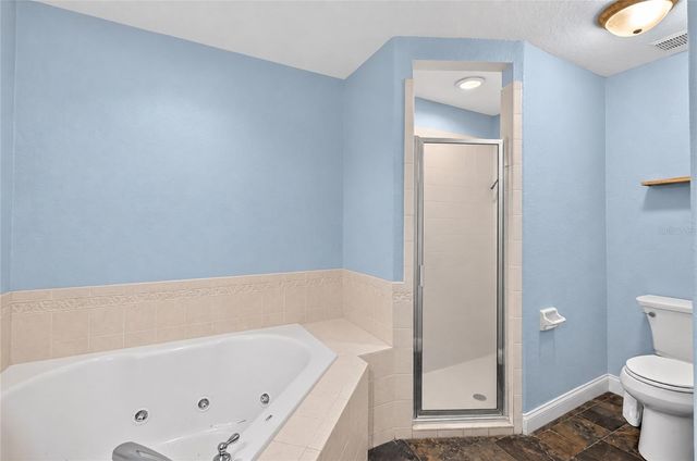 304 BENTLEY OAKS BOULEVARD, Auburndale, FL 33823