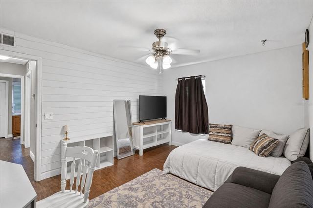 304 BENTLEY OAKS BOULEVARD, Auburndale, FL 33823