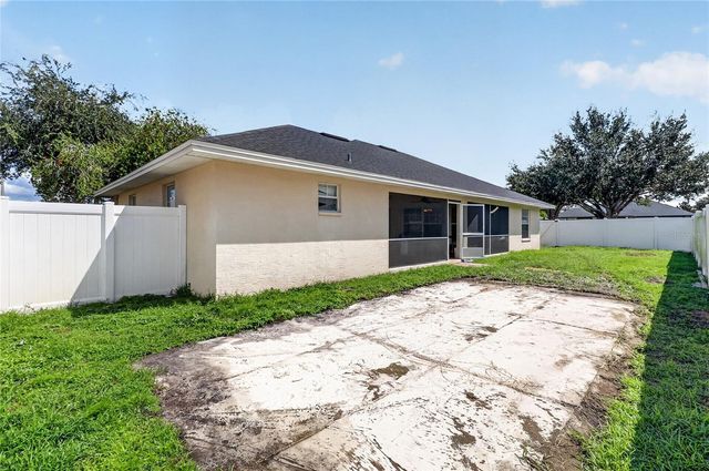 304 BENTLEY OAKS BOULEVARD, Auburndale, FL 33823