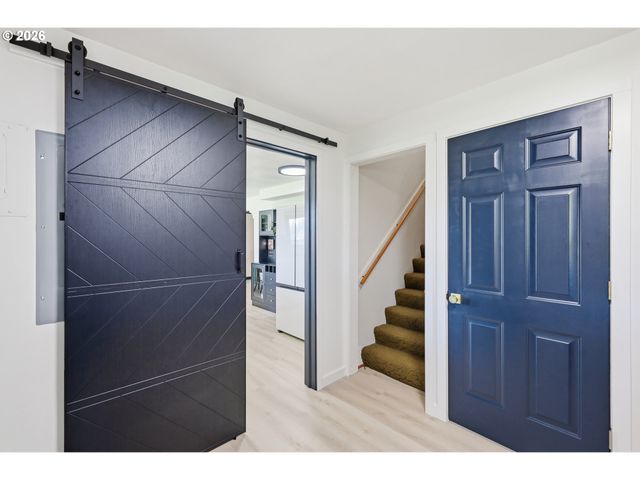 2915 GAME FARM Rd, Springfield, OR 97477