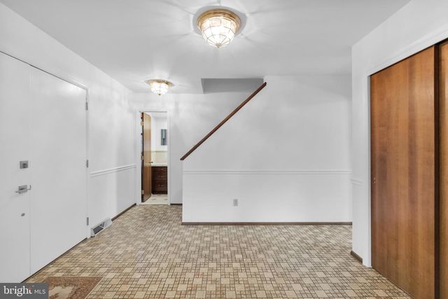 3908 SHORT HILL DR, Allentown, PA 18104