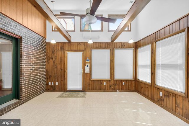 3908 SHORT HILL DR, Allentown, PA 18104