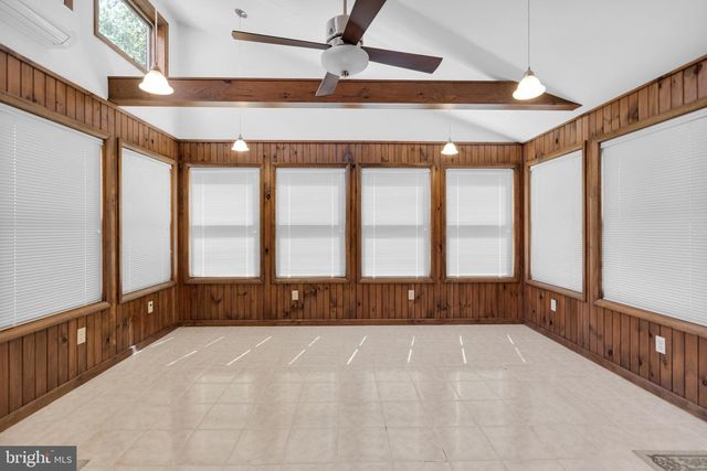 3908 SHORT HILL DR, Allentown, PA 18104