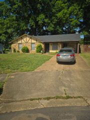 5357 COSMOS CV, Memphis, TN 38118