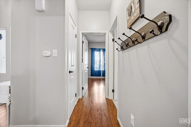 6417 Sultry Rose Court, Bakersfield, CA 93308