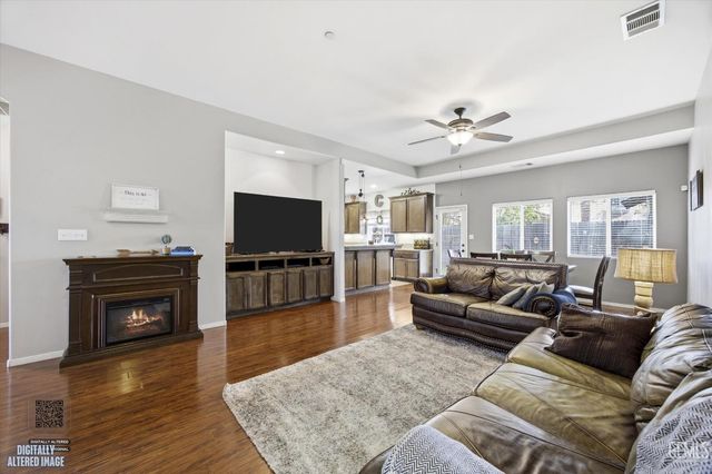 6417 Sultry Rose Court, Bakersfield, CA 93308