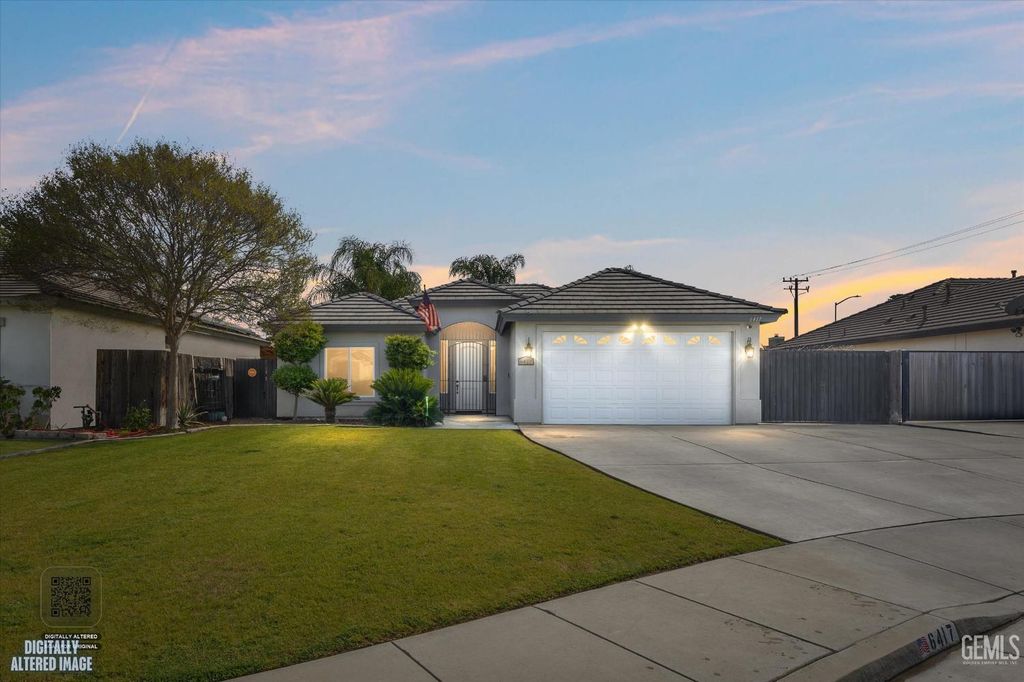 6417 Sultry Rose Court, Bakersfield, CA 93308