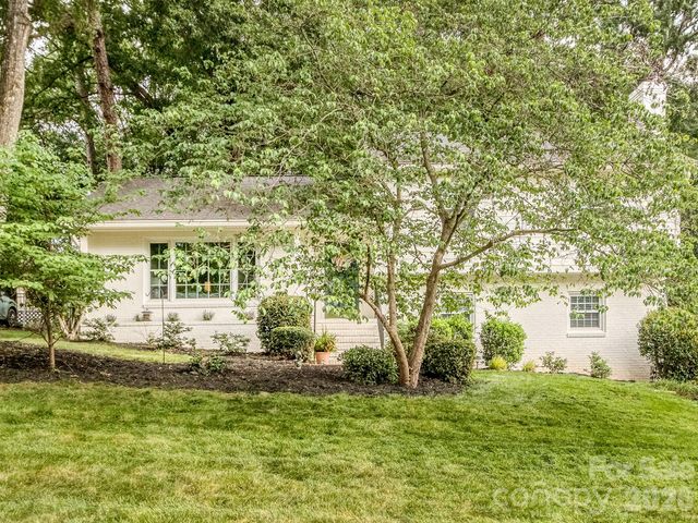 6817 Ronda Avenue, Charlotte, NC 28211