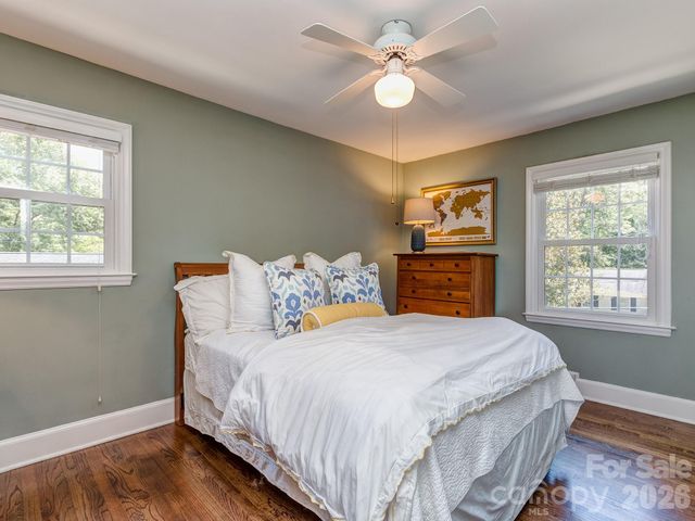 6817 Ronda Avenue, Charlotte, NC 28211