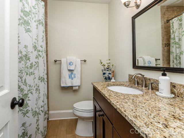 6817 Ronda Avenue, Charlotte, NC 28211