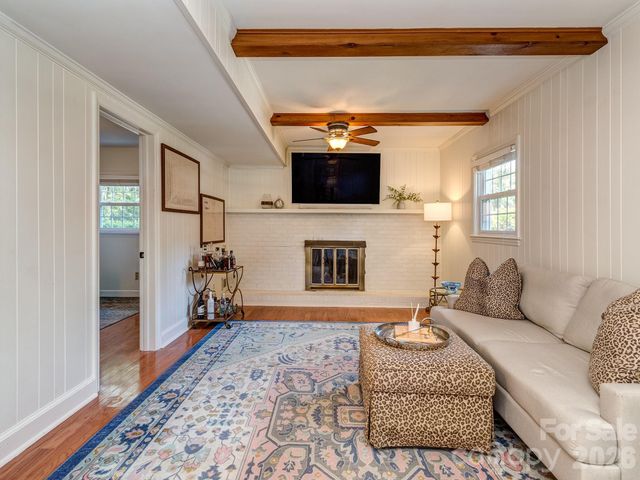 6817 Ronda Avenue, Charlotte, NC 28211