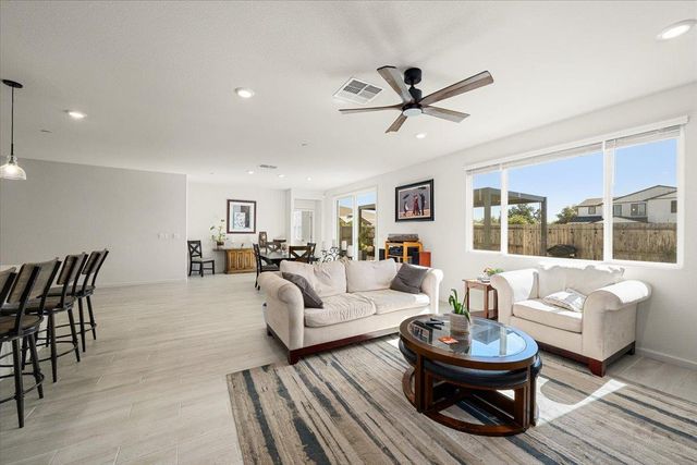 116 Cardini Ln, Lincoln, CA 95648
