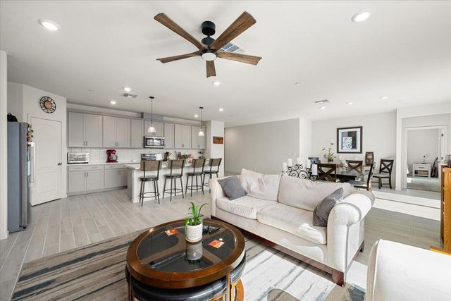 116 Cardini Ln, Lincoln, CA 95648
