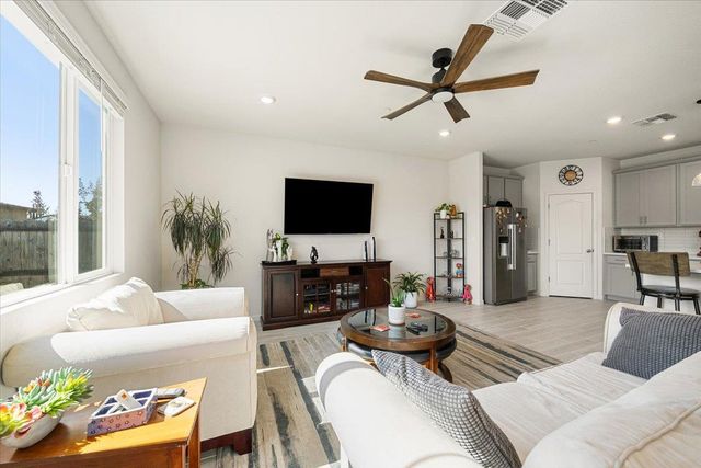 116 Cardini Ln, Lincoln, CA 95648