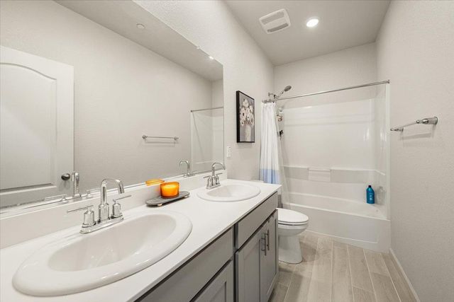 116 Cardini Ln, Lincoln, CA 95648