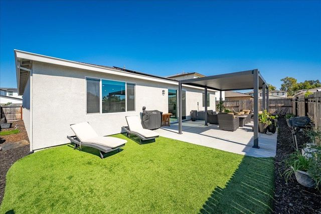 116 Cardini Ln, Lincoln, CA 95648
