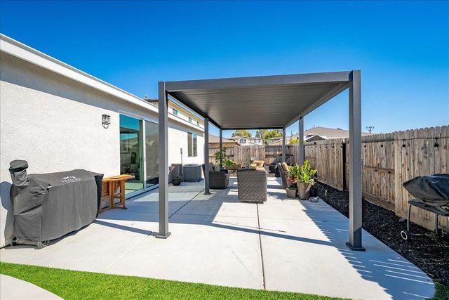 116 Cardini Ln, Lincoln, CA 95648