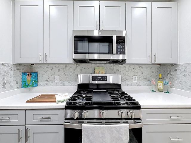 5840 30TH AVENUE S 106, Gulfport, FL 33707