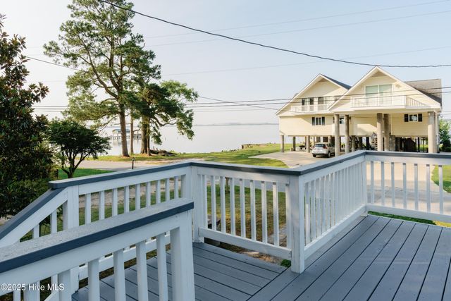 1498 Bayview Road, Bath, NC 27808