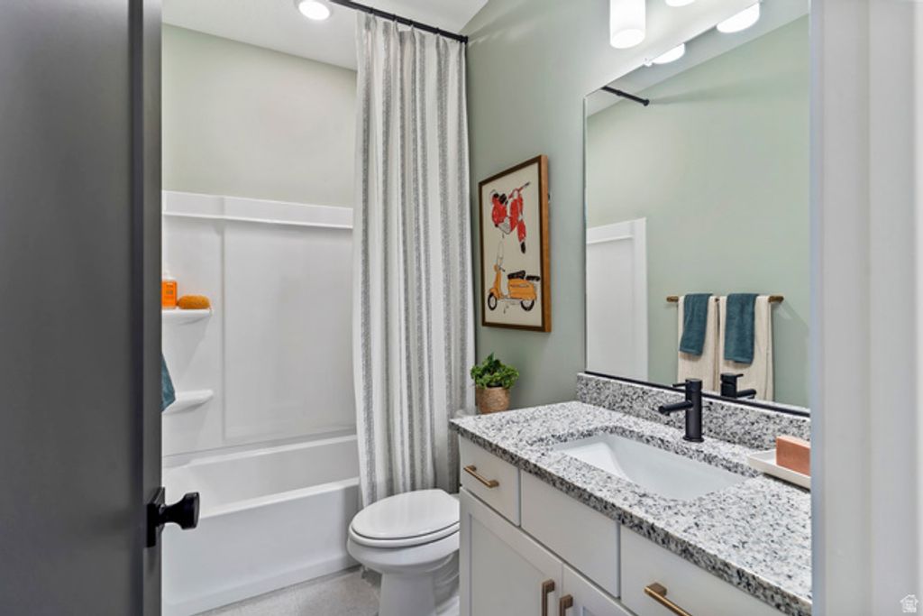 Image 24 of property listing at 1034 W FALLOW DR #MODEL, Saratoga Springs, UT 84045